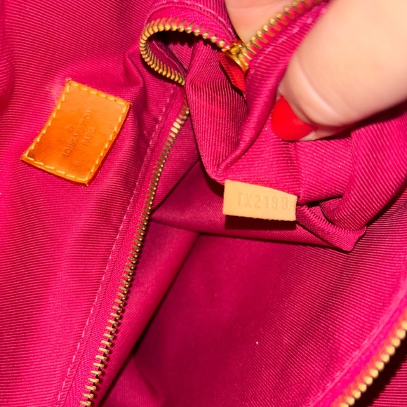 Louis Vuitton Brown Monogram Shoulder Bag - Picture 12 of 13